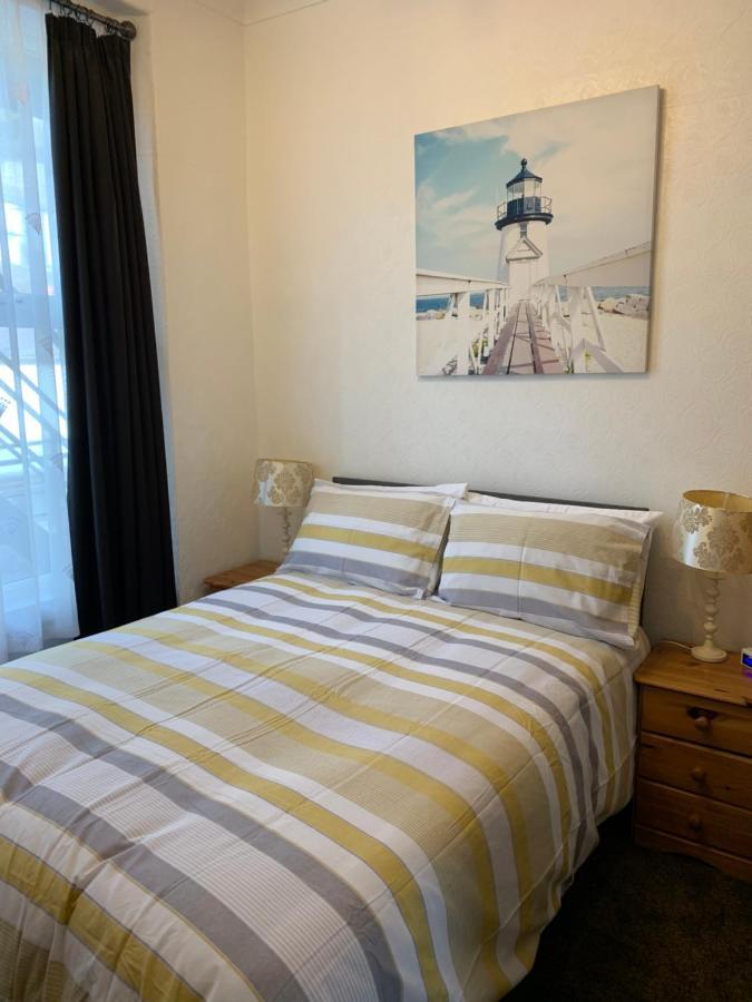 Couette-café Capri 4*